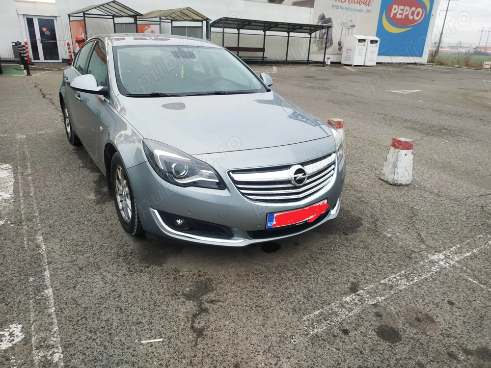 Vând Opel Insignia 