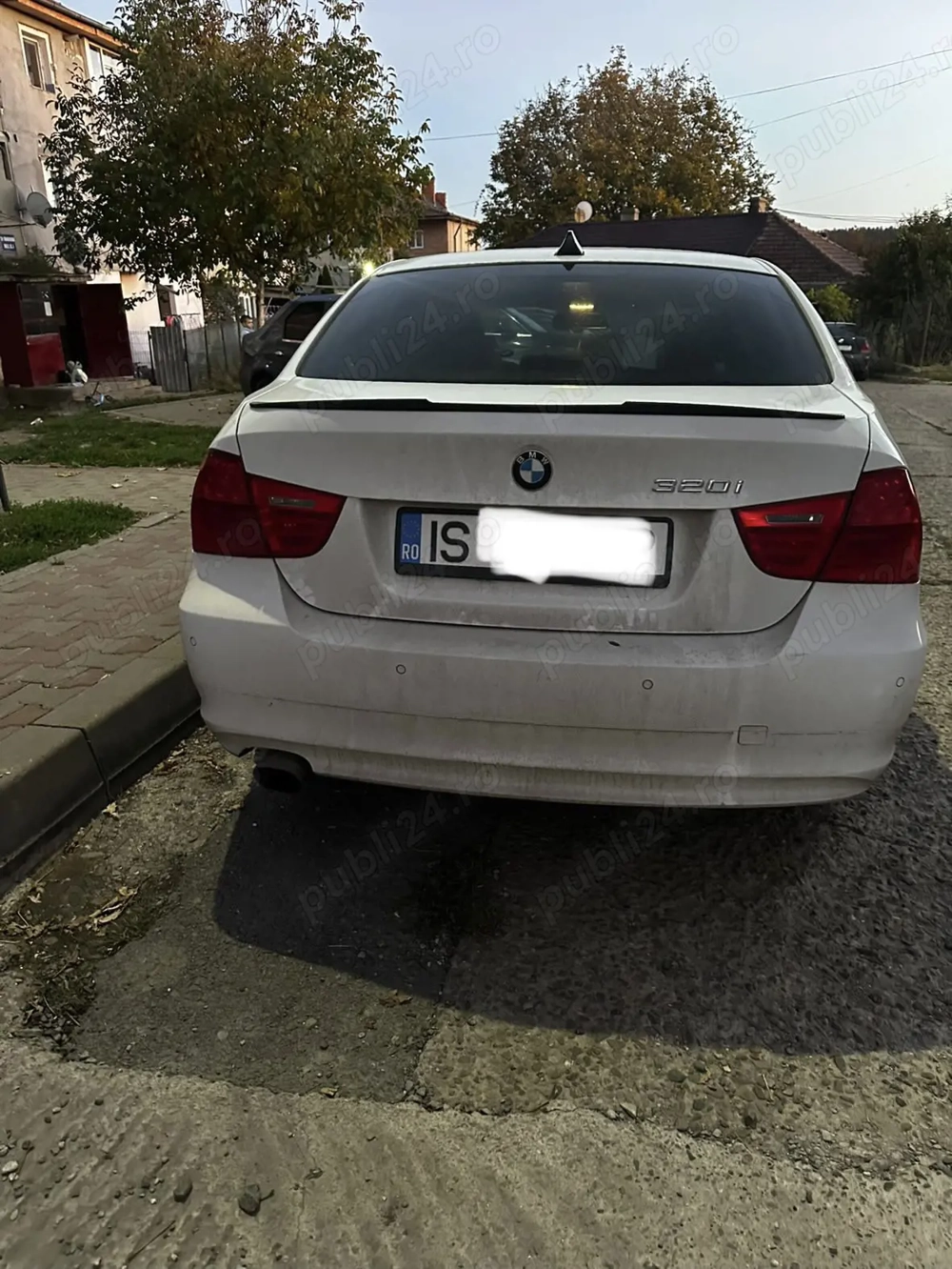 Vând BMW e90 2.0 benzină automat