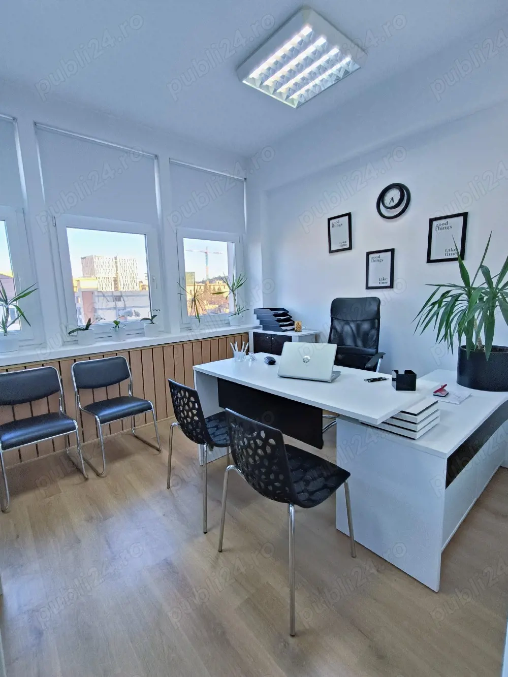 Ultracentral - spatiu birou - mobilat și utilități incluse in preț 