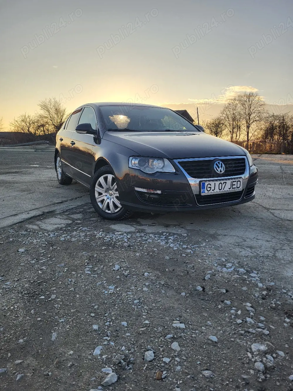 Vând Volksawagen Passat B6 2.0 TDI