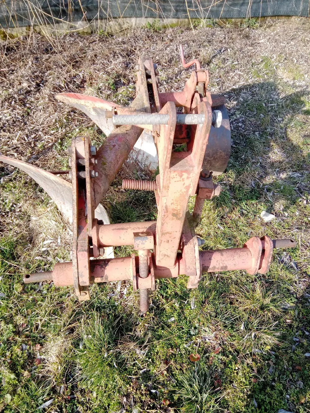 plug cu doua brazdare