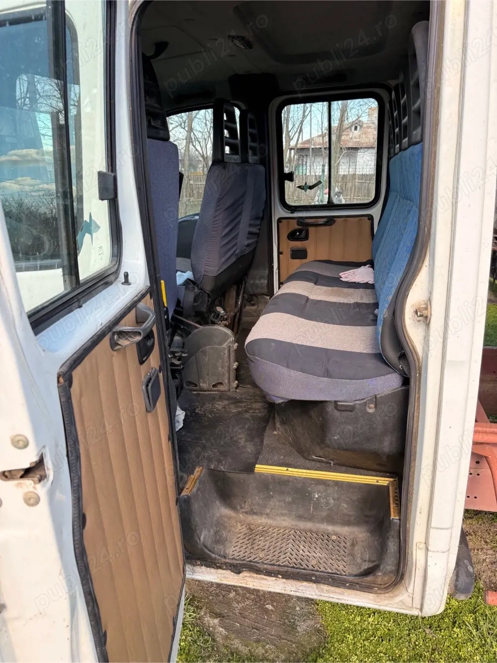 vand Iveco Daily basculabil 7 locuri