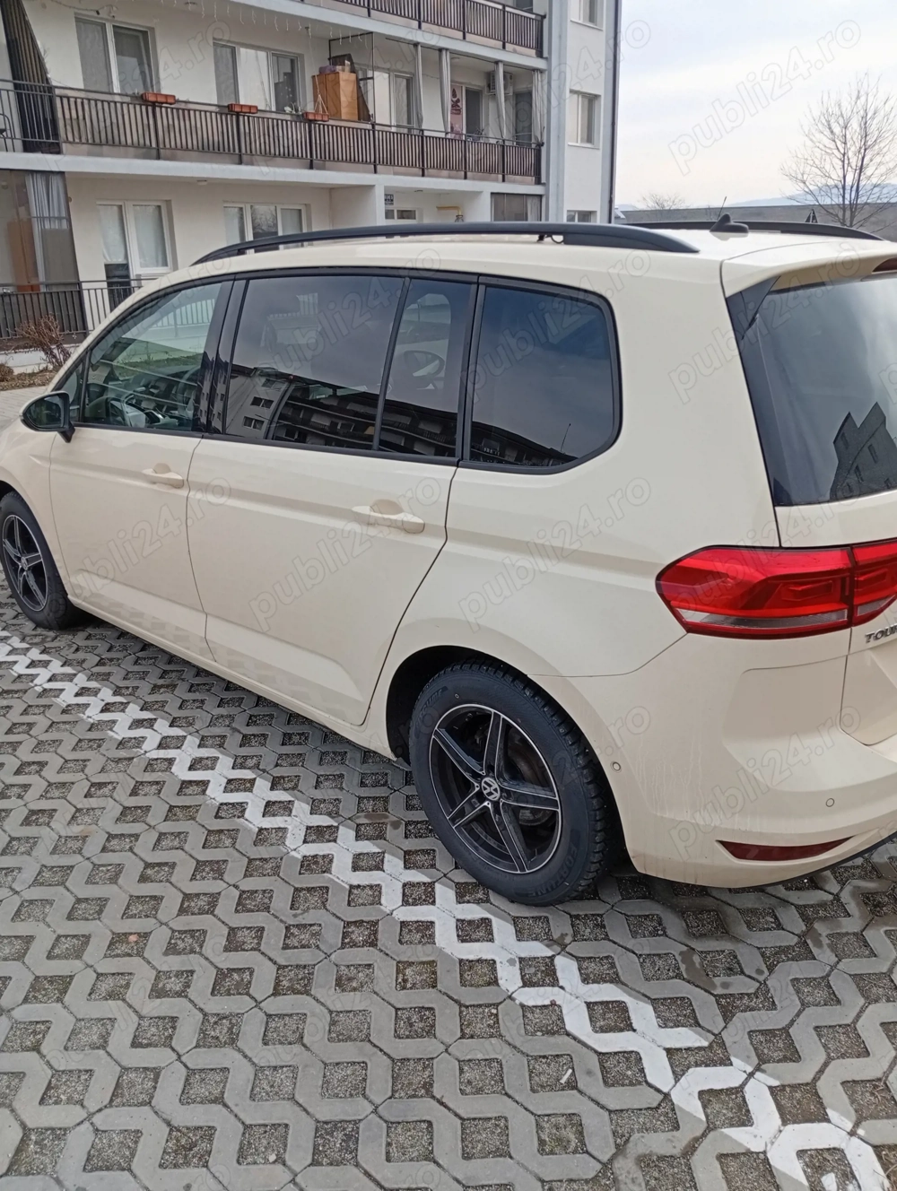 Vând vw Touran 2018