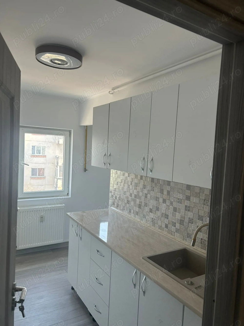 Garsoniera de inchiriat