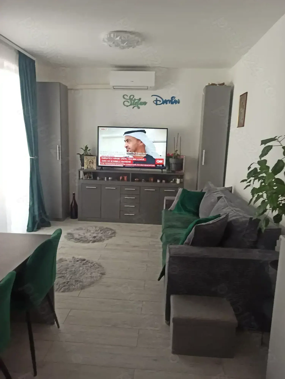 Proprietar vând apartament 2 camere+2 locuri de parcare 