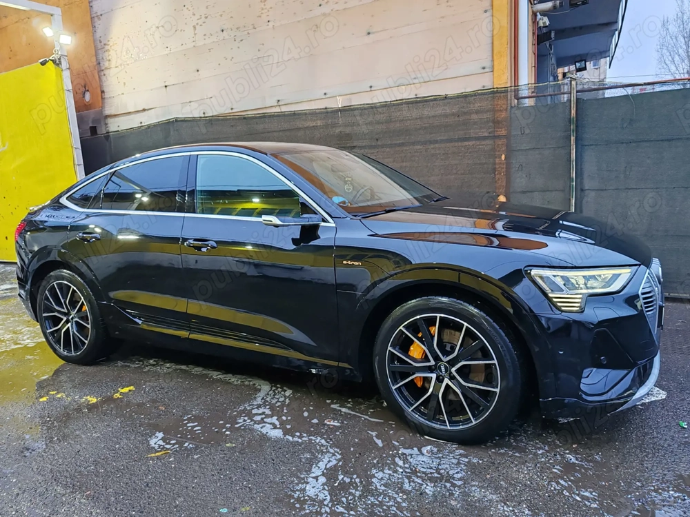 Audi E-TRON S-line Sportback Quattro