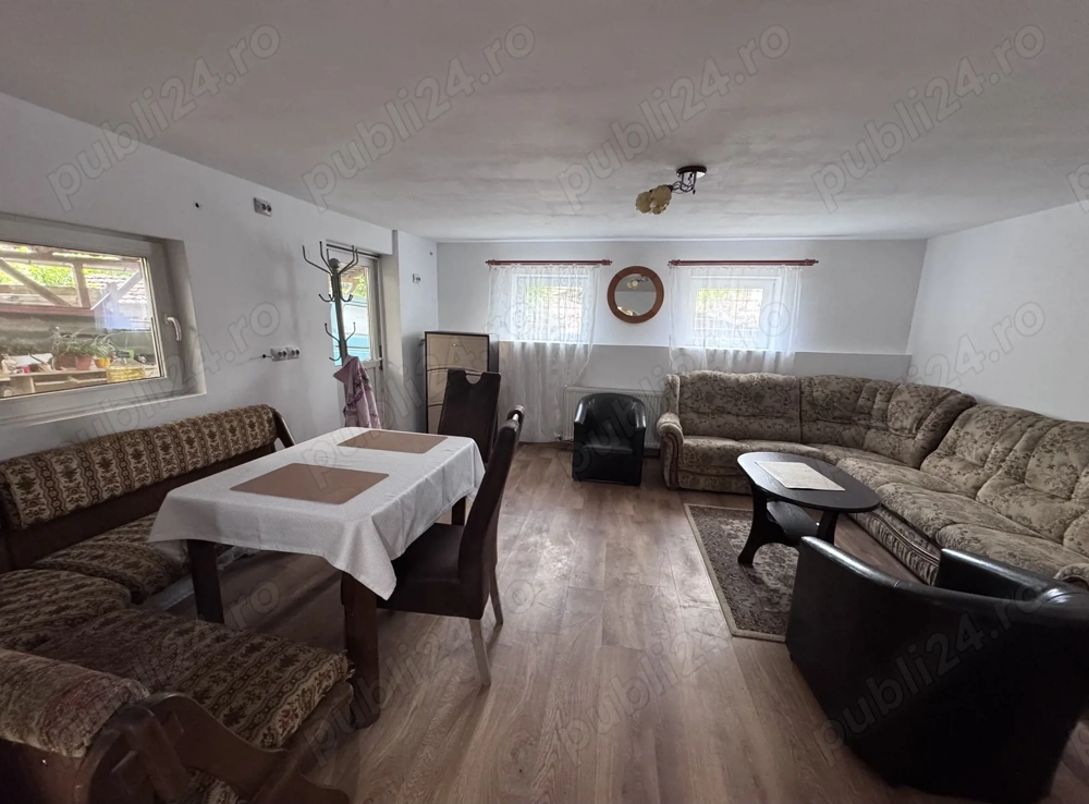 Casă de închiriat în Almașu Sec 