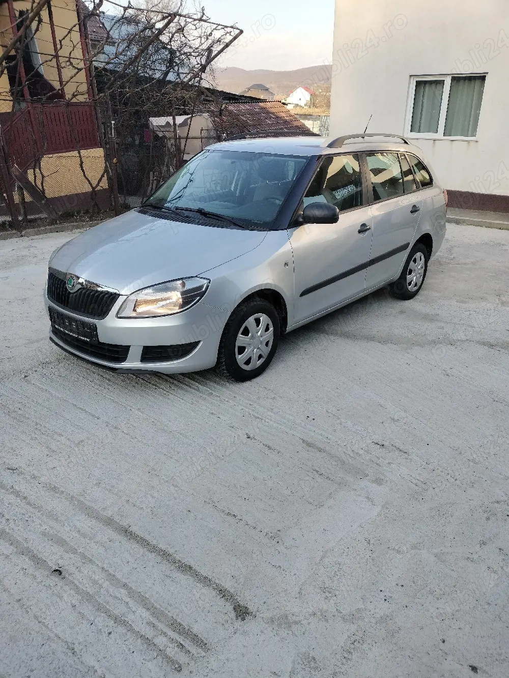 Vând Skoda Fabia 2 facelift euro 5 benzina 