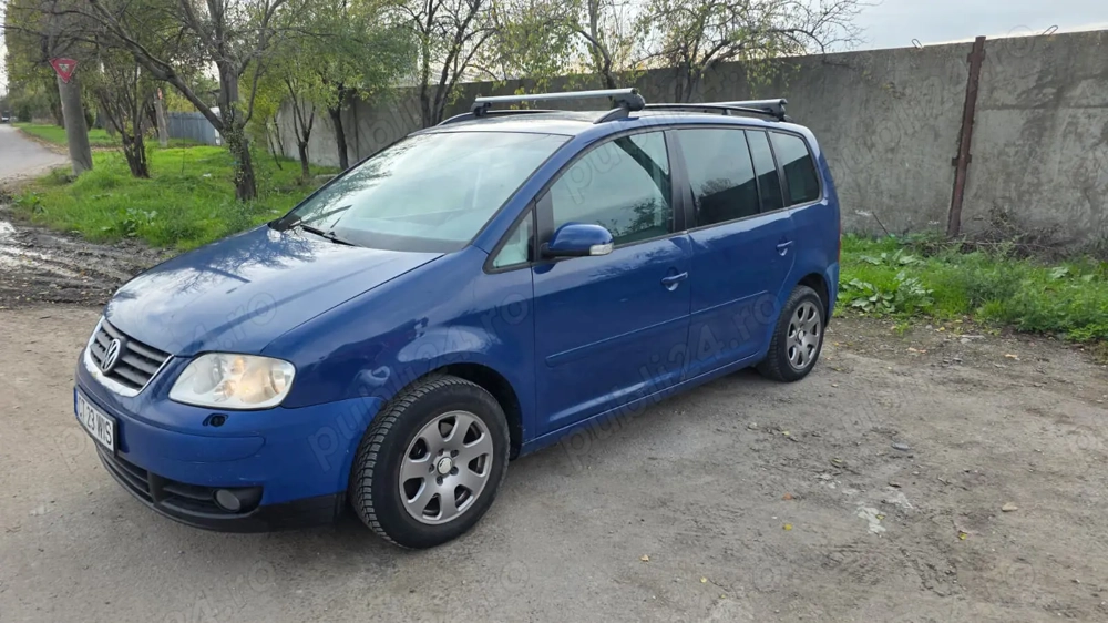 Volkswagen Touran, 7 locuri, model 2005