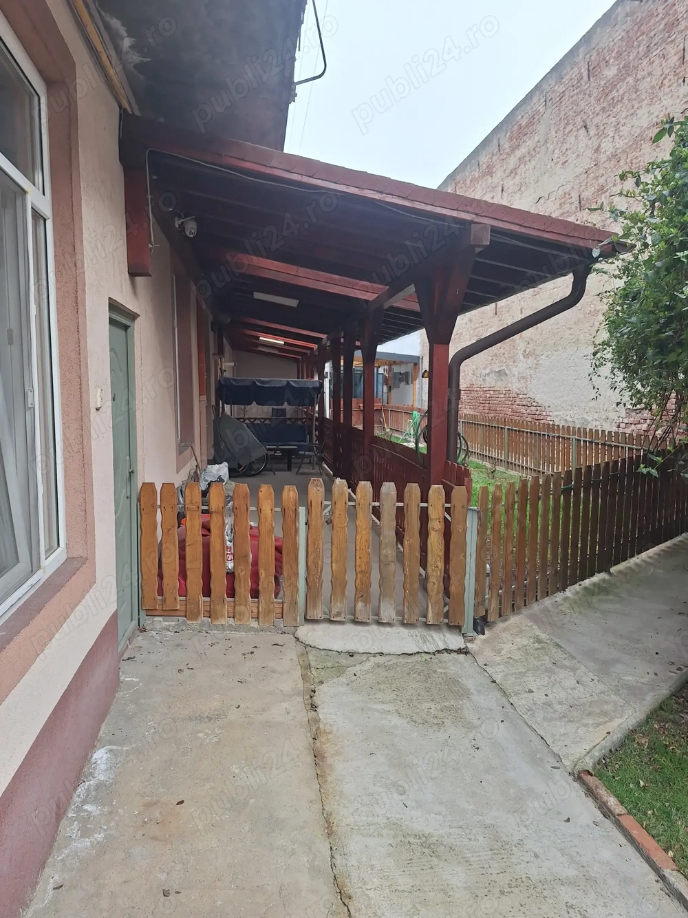 Vand apartament cu 2 camere