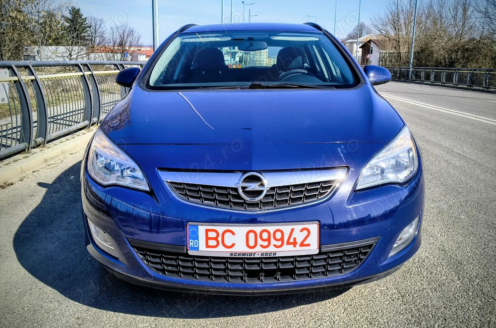 Opel Astra j 1,4 mpi benzina