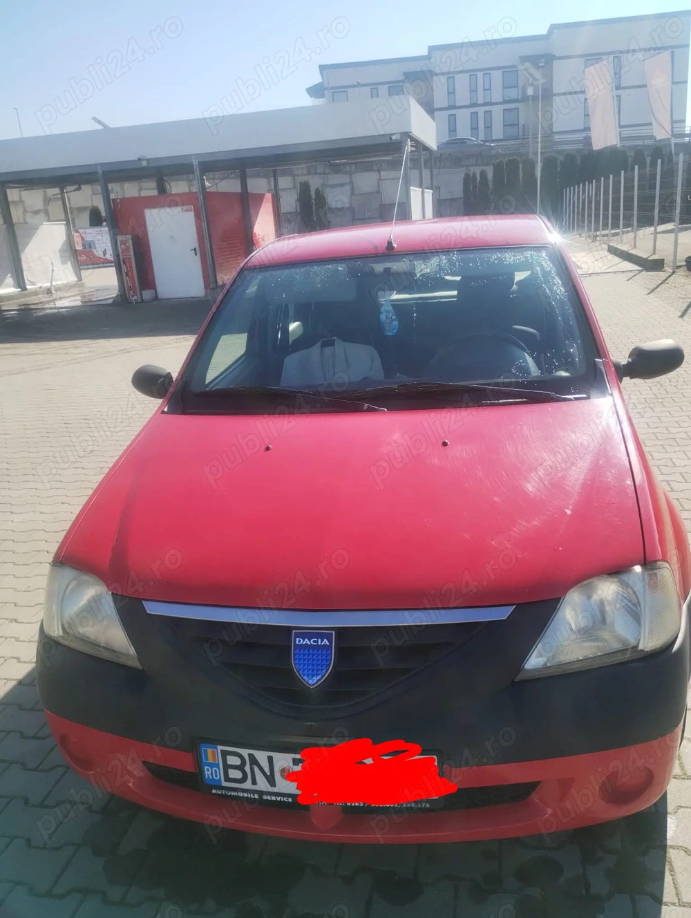 Vând Dacia Logan 