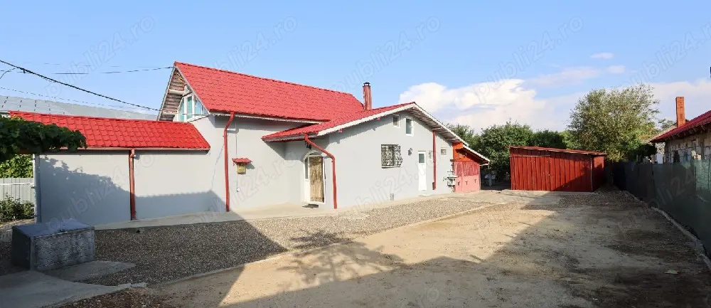 Vand casă plus teren intravilan