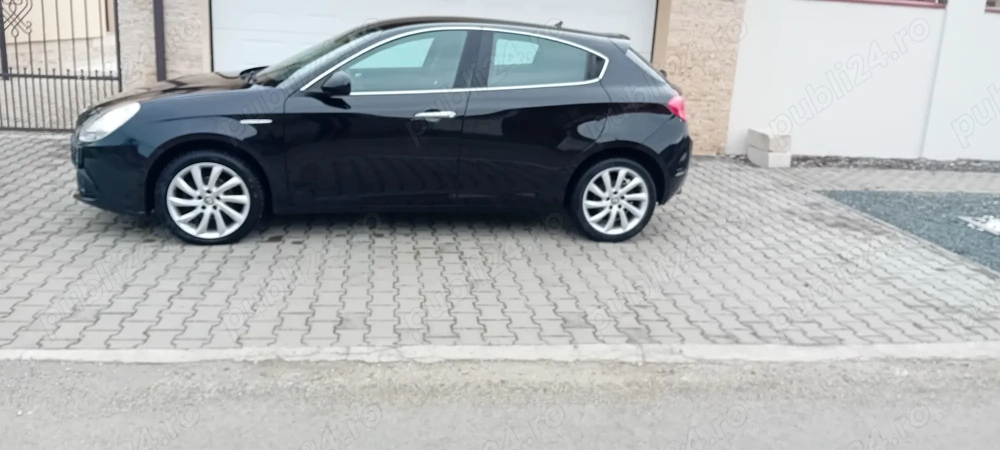  Vând  ALFA Giulieta  an 2011 Euro 5 