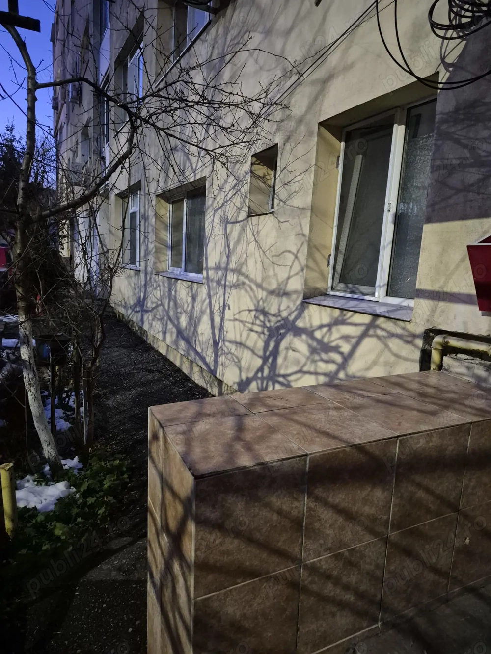 Vand apartament zona exercițiu