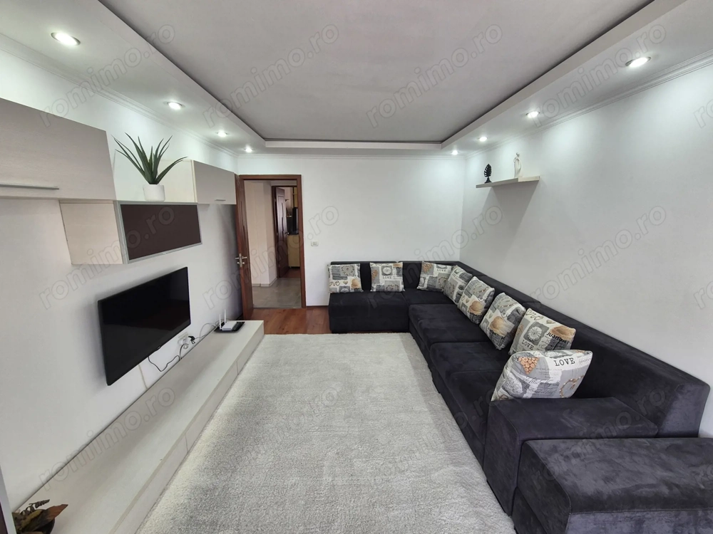 Vand apartament 2 camere et.2 Micro 4