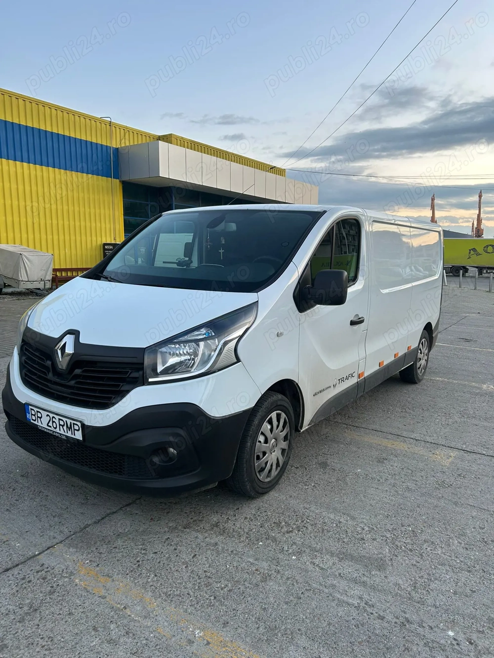 Renault Trafic  L1H1 1.6  125 hp biturbo stare foarte bună  km.reali accept orice test