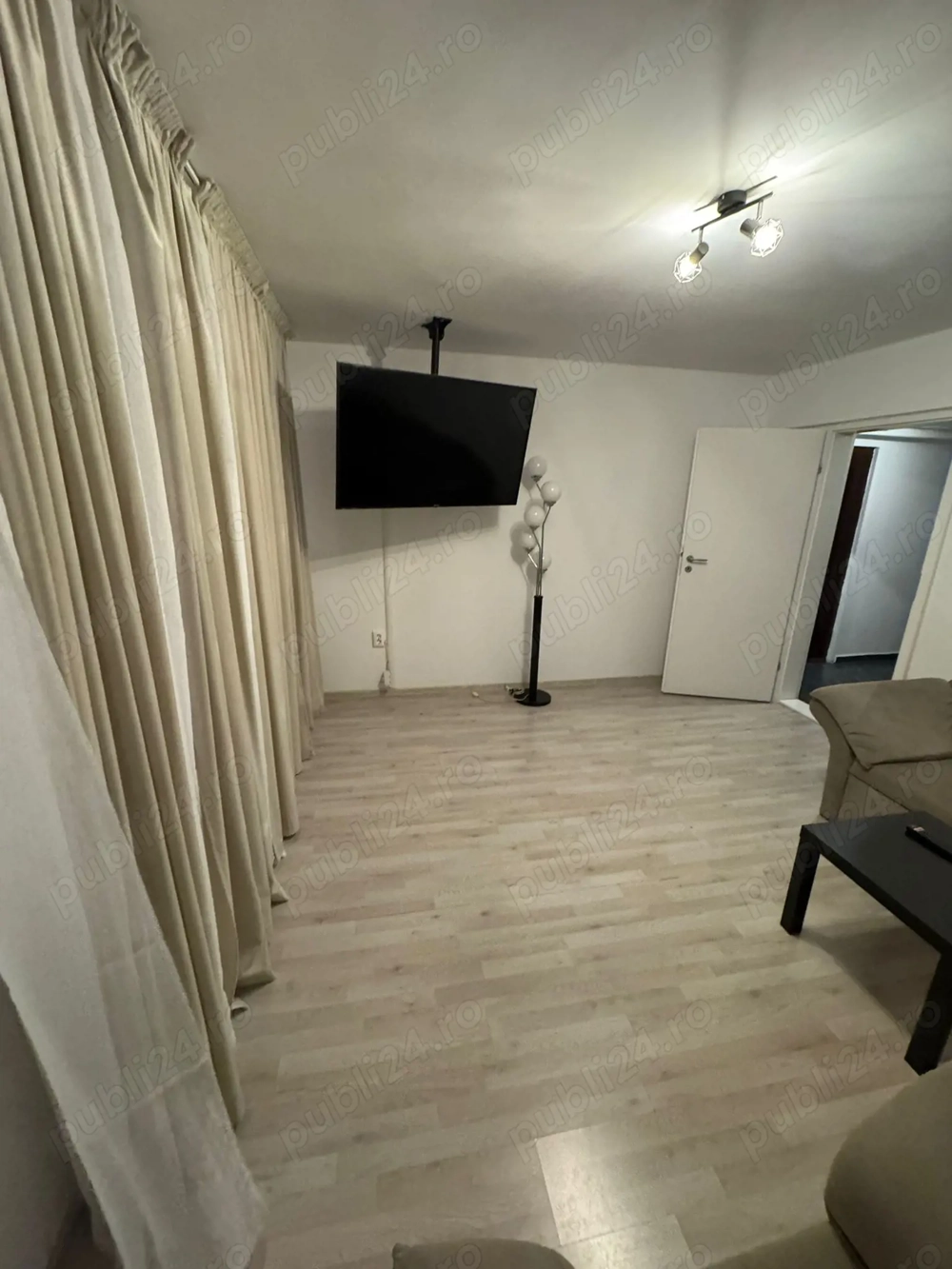 centru-poșta mare-2 camere decomandat