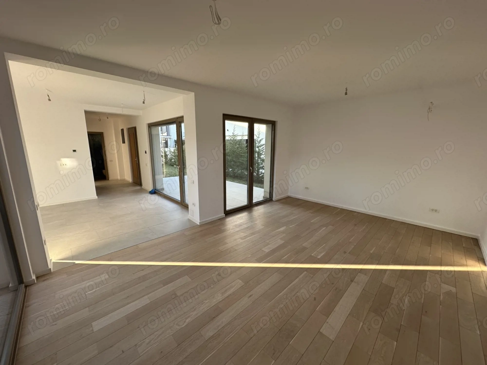Casa cu 4 camere - Dumbarvita