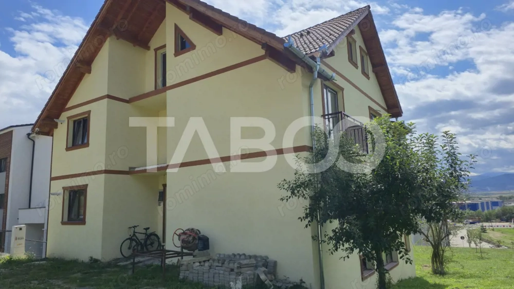 Spatiu birouri de inchiriat 6 camere 4 bai parcare DaVinci Sibiu