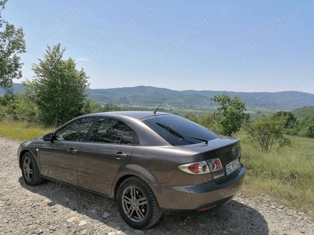 Vand URGENT MAGZA 6 - stare impecabila - 70.000km reali , carte  service .