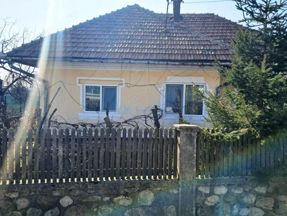 Casă și teren Polovragi