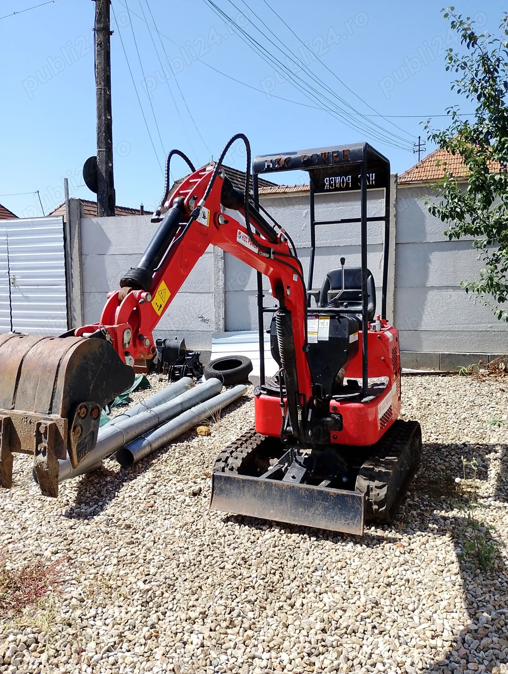 Miniexcavator NOU 1000 kg 