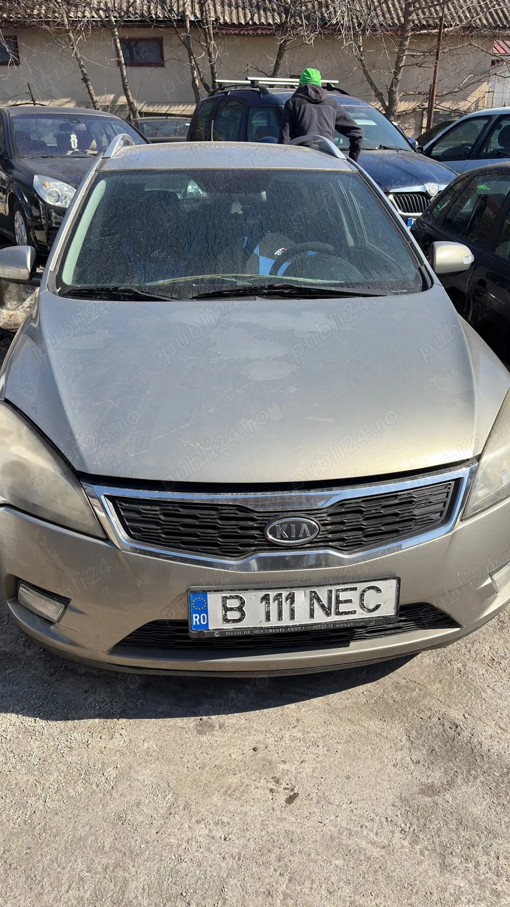 Vând Kia Ceed   2012   1.6 Diesel   115 CP   Combi   Stare bună