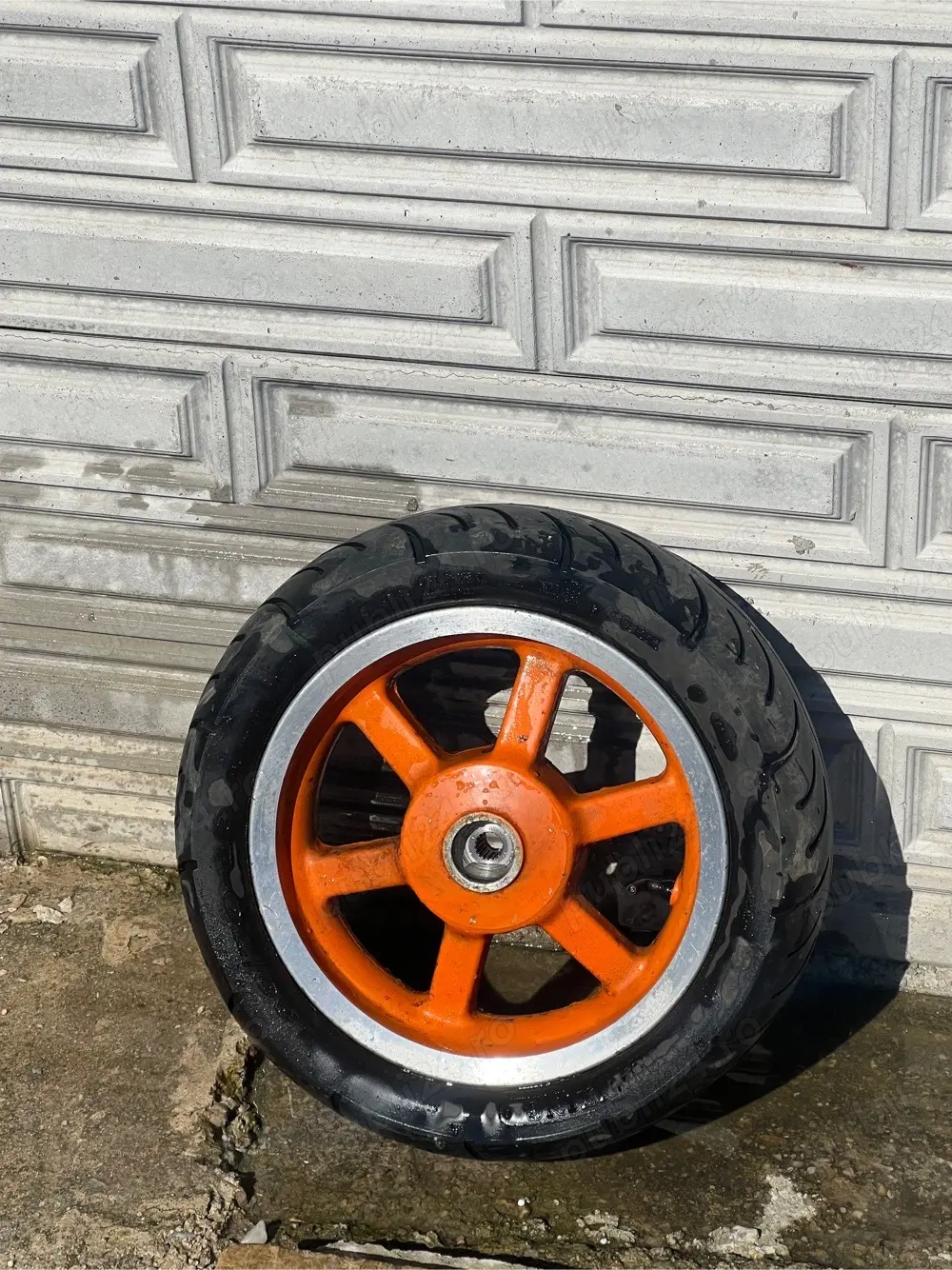 Vând jante moto r12