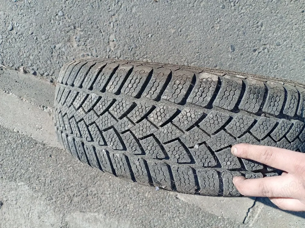 Vând Cauciuc INTER Contact Continental 185 65 14