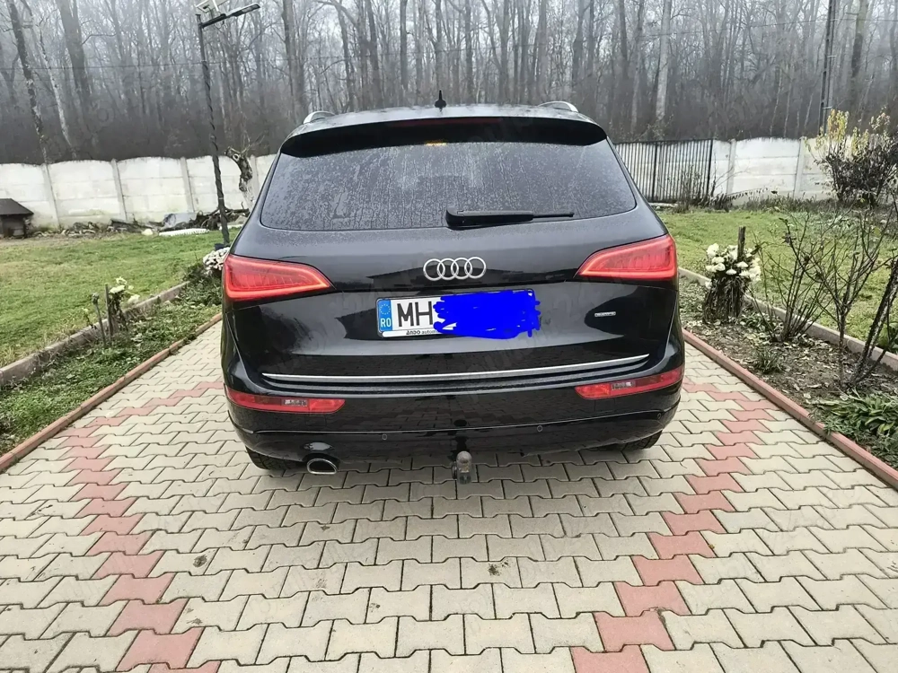 Vând Audi Q5  2015