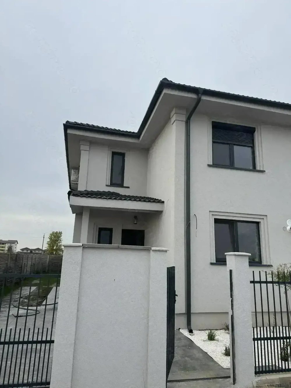 Casa noua tip Duplex de vânzare mobilata si utilata   Giroc, Str. Leului