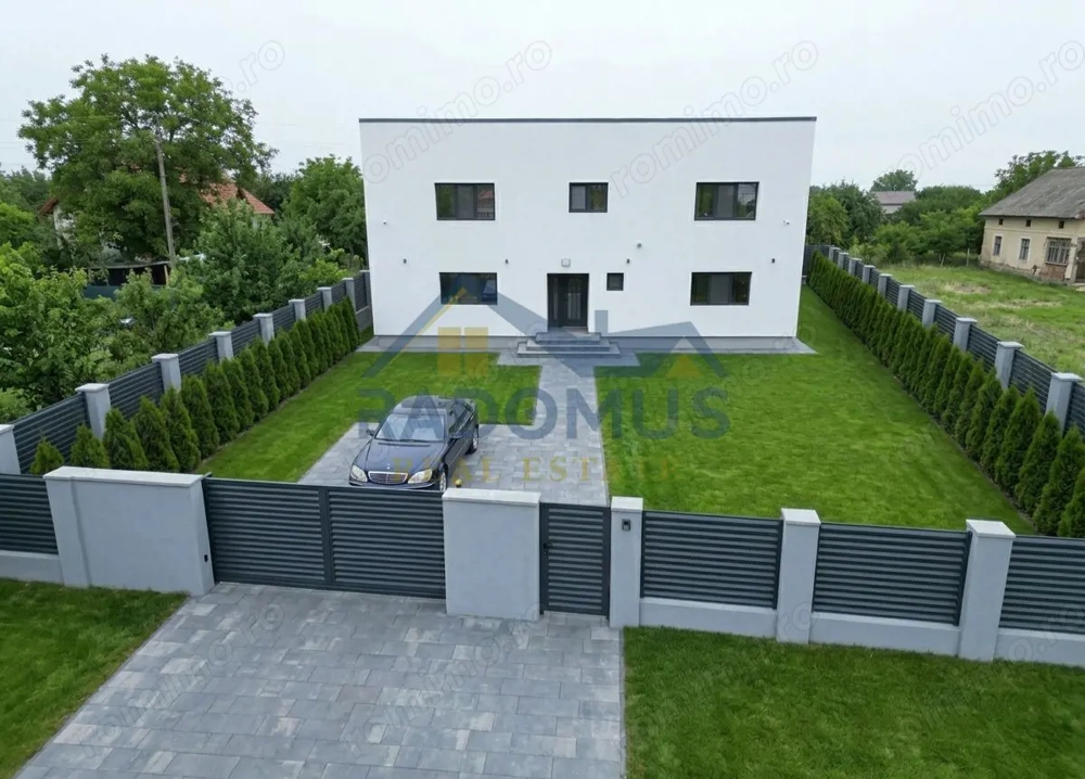 Vila Tătărani - 280 mp utili - 500 mp Teren - 8 Camere + 4 Băi