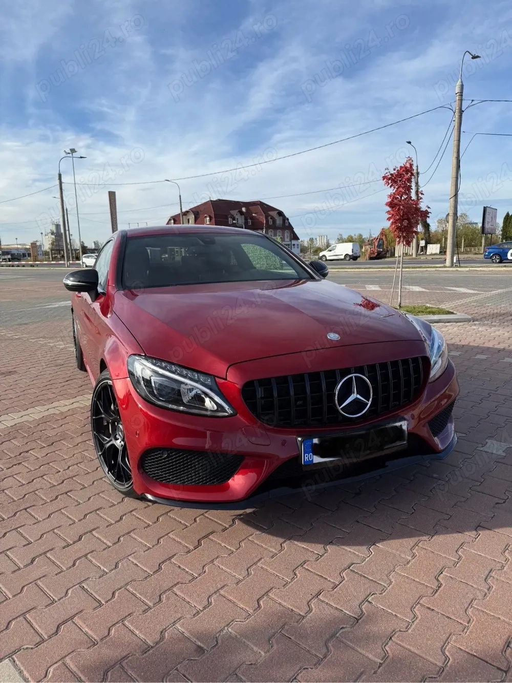 Mercedes-Benz C300 COUPE  9G-Tronic