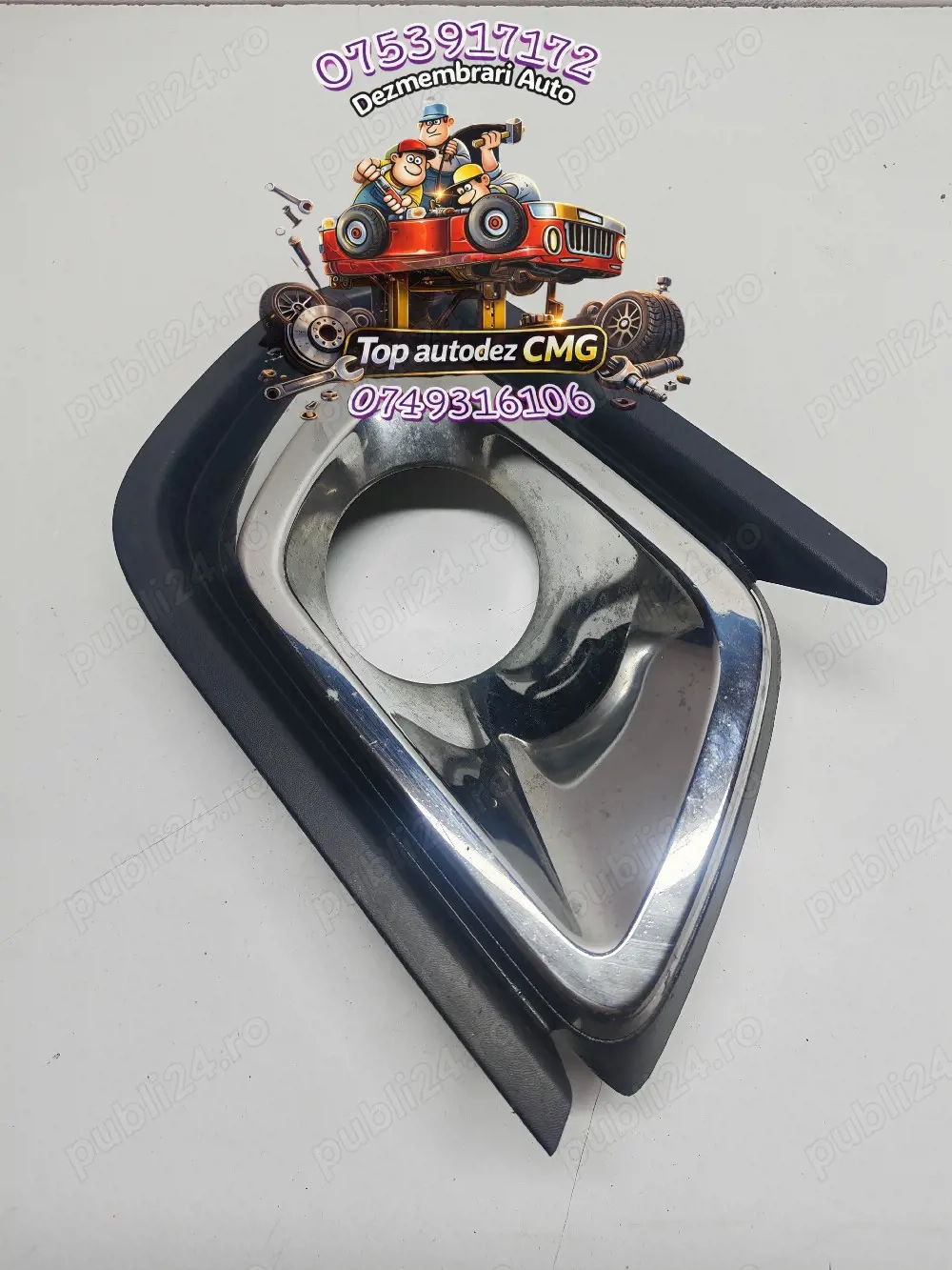 Ornament proiector stanga Dacia Logan 2 261A32873R Sandero grila proiector ceata