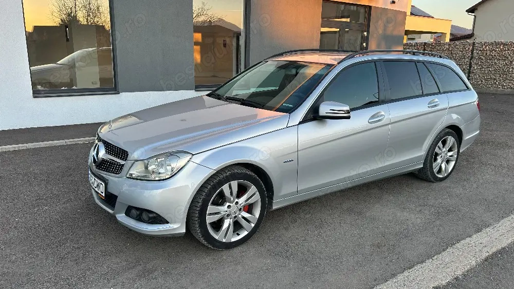 Variante cu Vito ,T5   Mercedes C220d 150cp 2012 