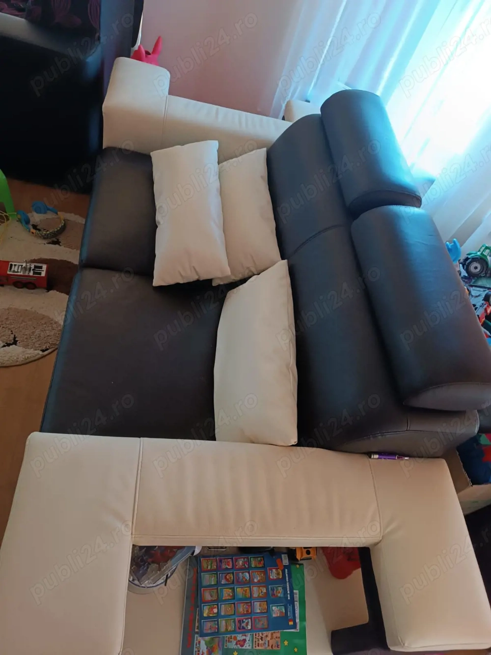 Canapea piele două locuri 