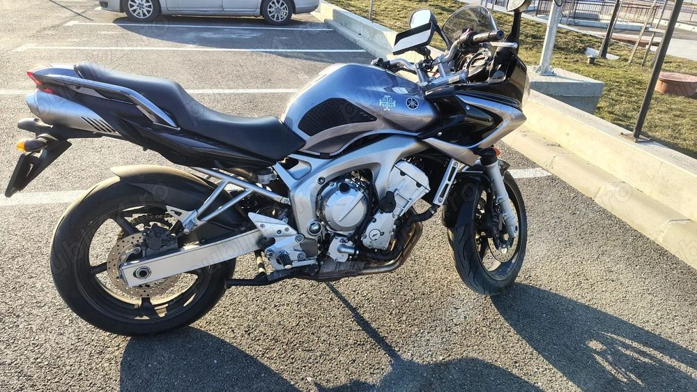 Yamaha FZ6S 2005