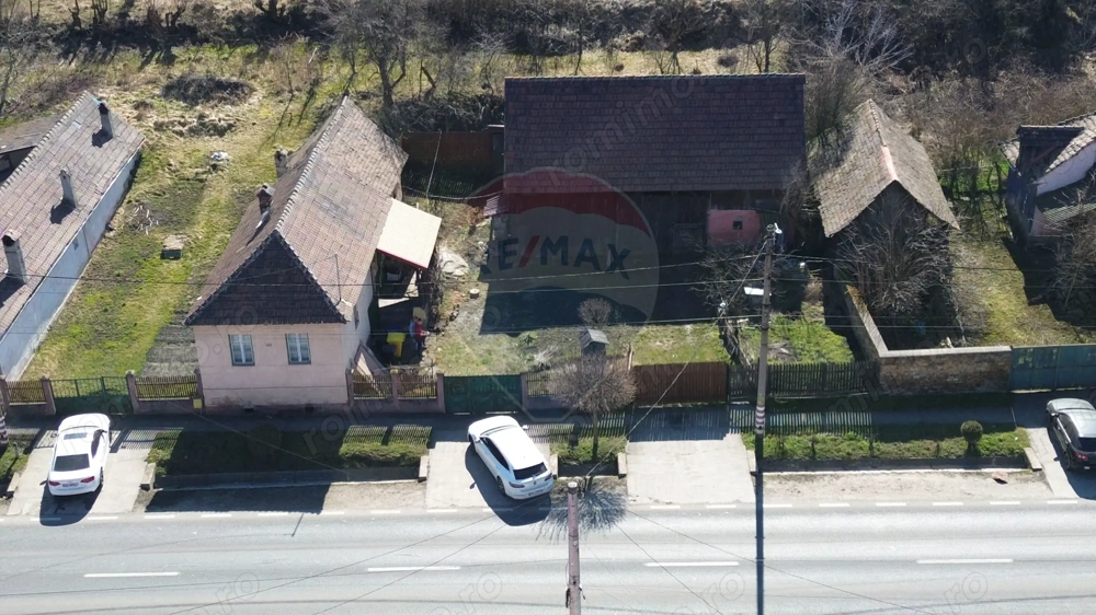 Casă veche de vânzare cu teren mare in Copsa Mica