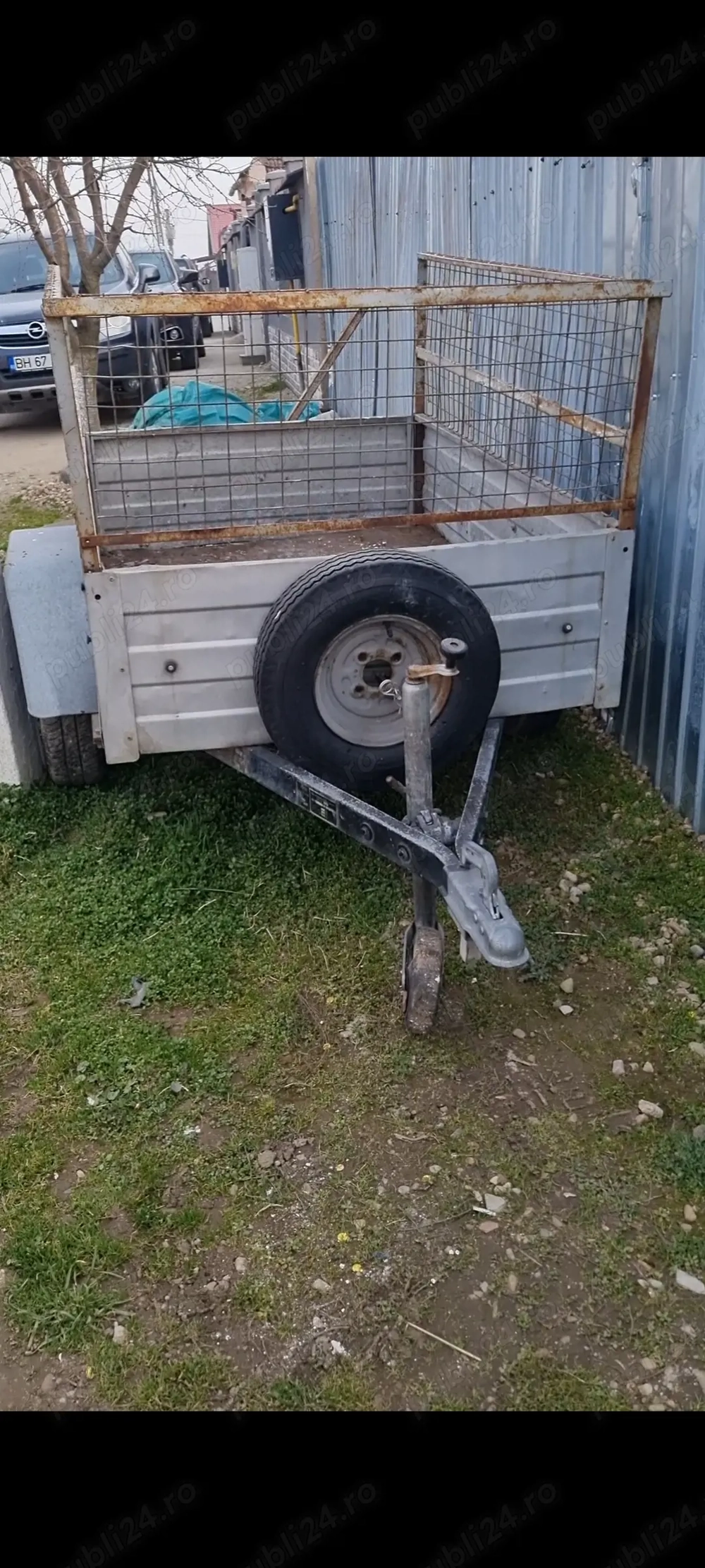 Remorca în stare foarte bună 