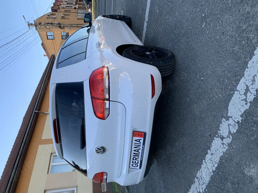 VW Golf 6 2011   02 EURO 5 1.6 MPI 102 cp Alb Perlat + Shadow Line TOP