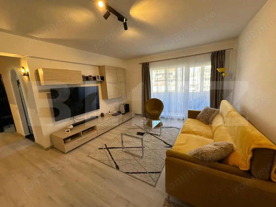 Apartament decomandat, 2 camere, mobilat si utilat, parcare, zona Eroilor