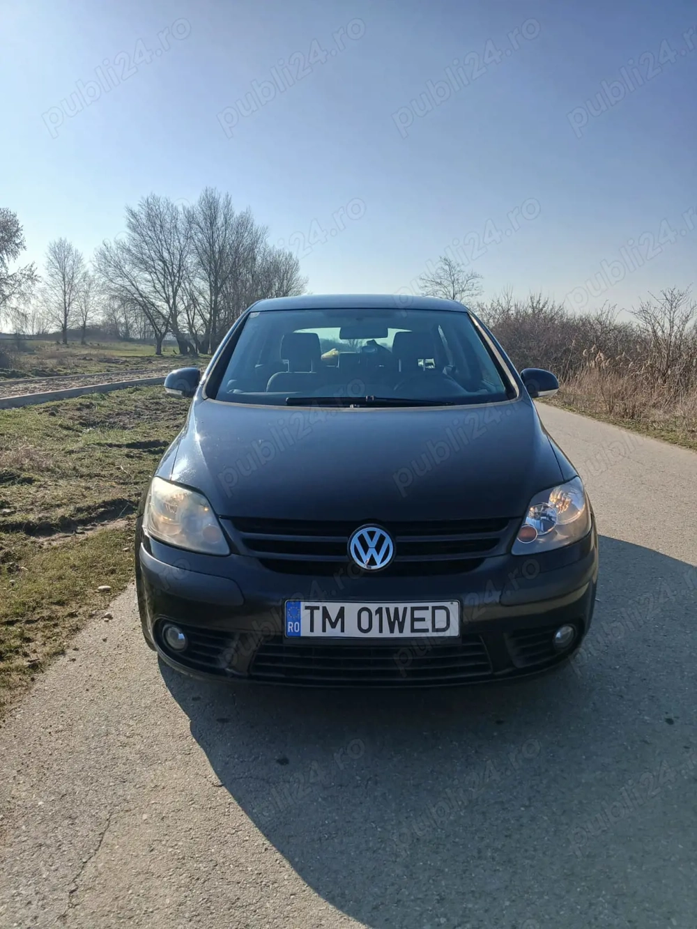 Proprietar in acte vand VW Golf 5 plus 1,4 MPI