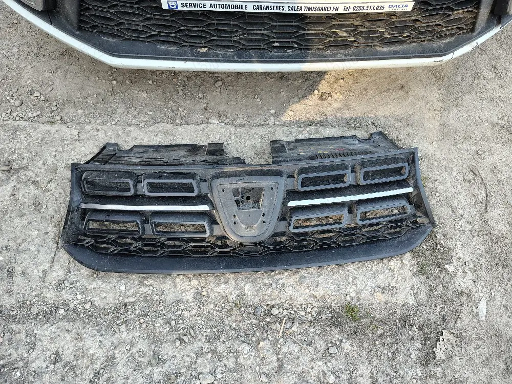 Grilă frontală Logan 2