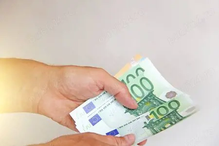 ÎMPRUMUTURI ȘI INVESTIȚII: Vom transforma proiectele dumneavoastră în realitate.