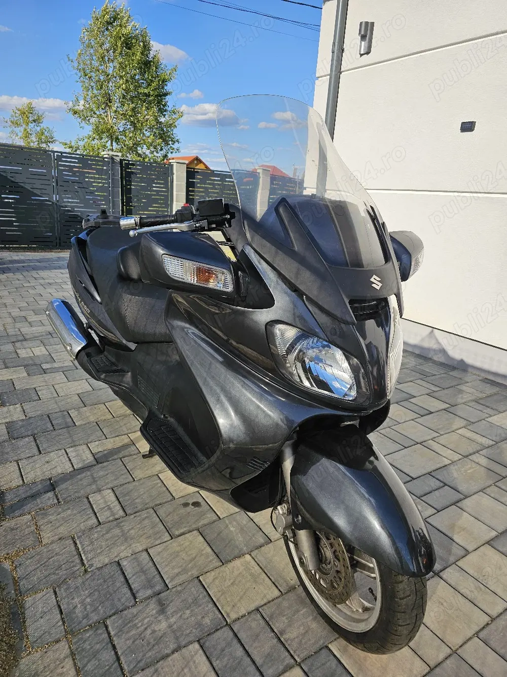 suzuki burgman 650