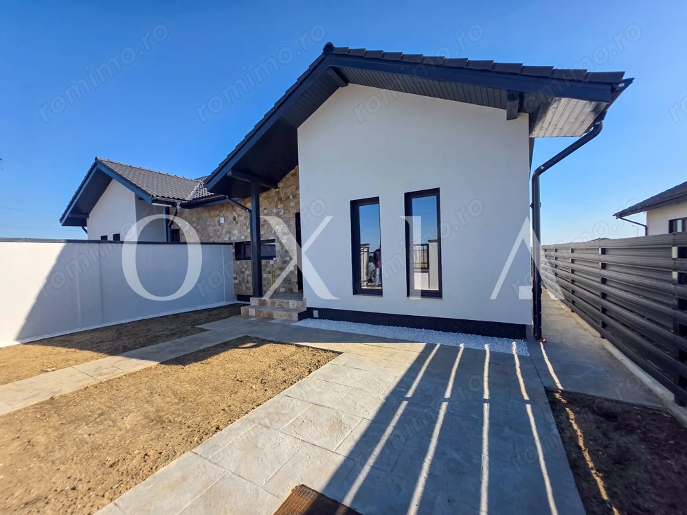 AX1209 Mosnita Noua - Valery, 1/2 Duplex Parter, Finisat la cheie