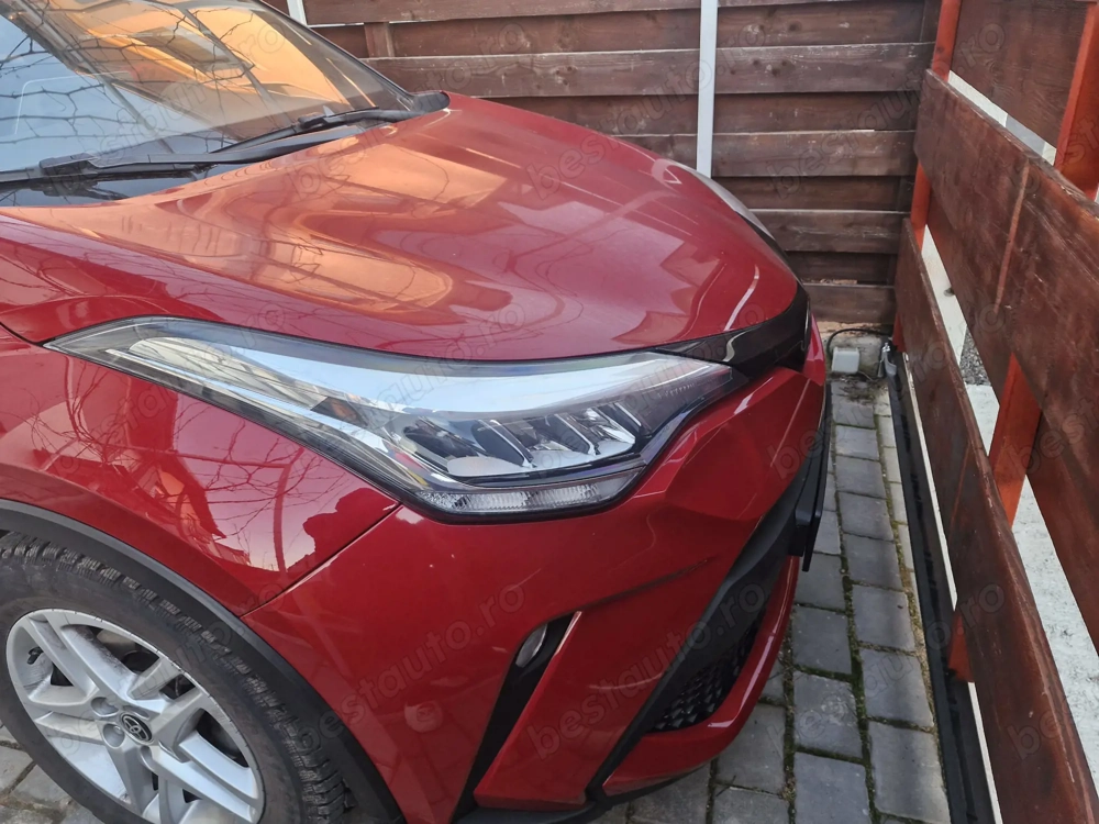 Toyota C-HR 1.8 HSD 122 CP 4x2 CVT C-enter