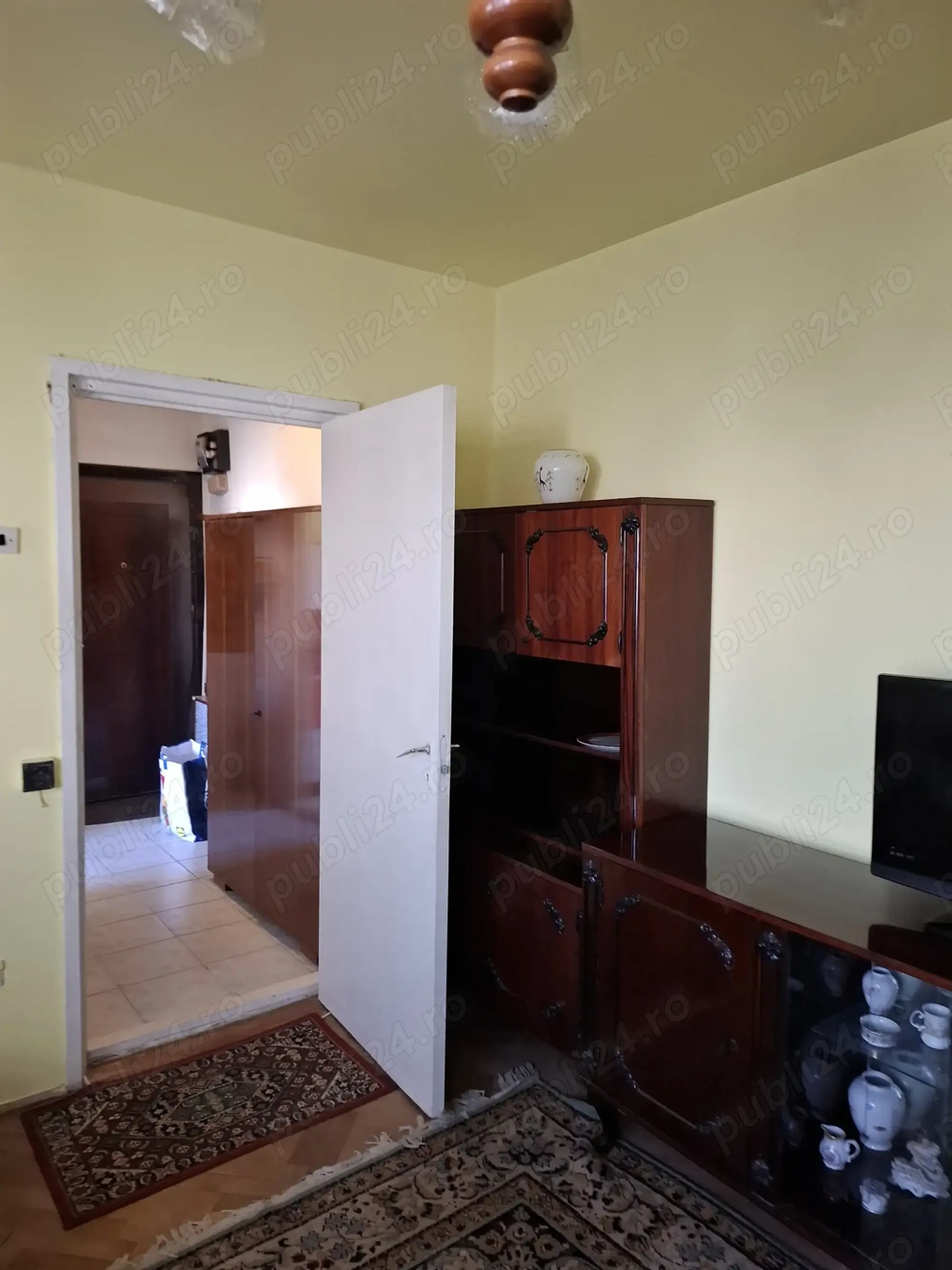Propietar inchiriez ap.2 cam. semidecomandat,54mp,Calea Sagului - Timisoara