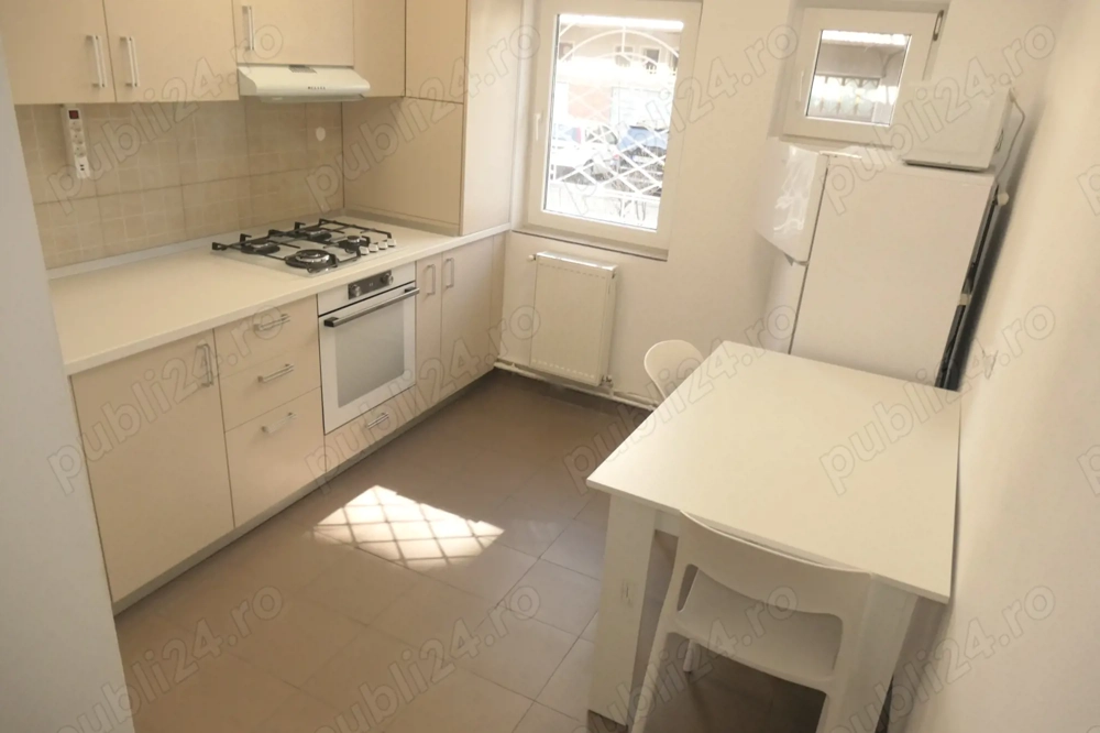 Apartament 1 cameră în bloc de apartamente, zona Piata Mihai Viteazul, parter